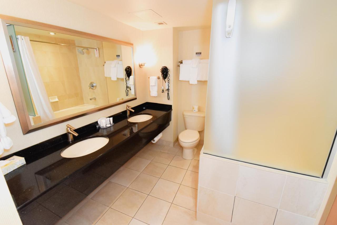 Canad Destination Centre Polo Park 3*